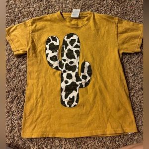 Yellow t-shirt